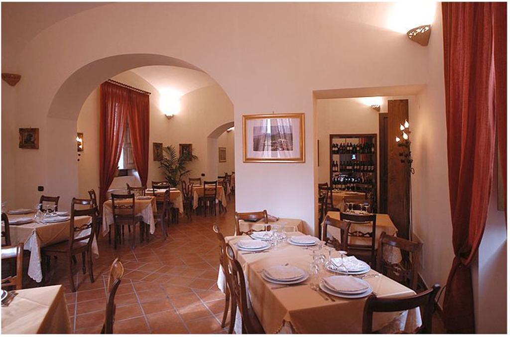 Hotel Ristorante Novecento Caserta Luaran gambar