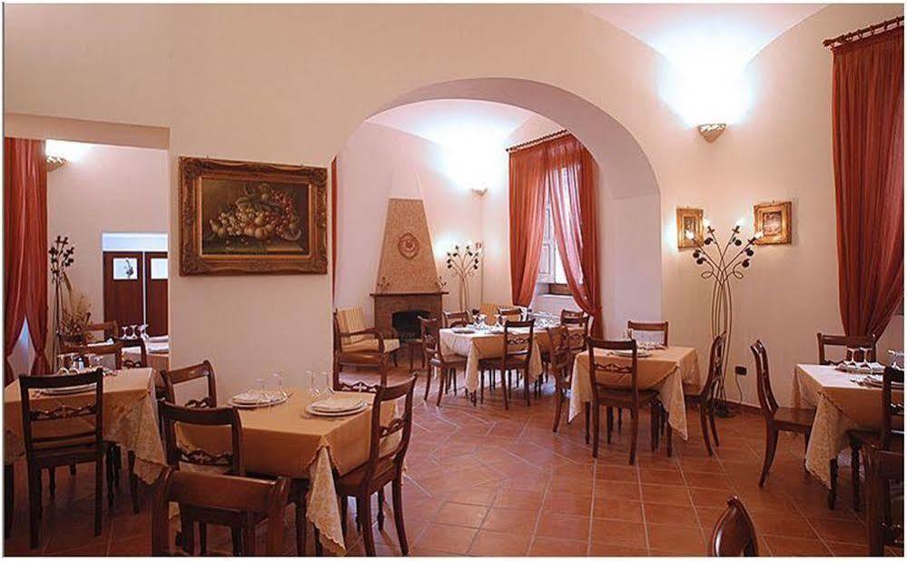 Hotel Ristorante Novecento Caserta Luaran gambar
